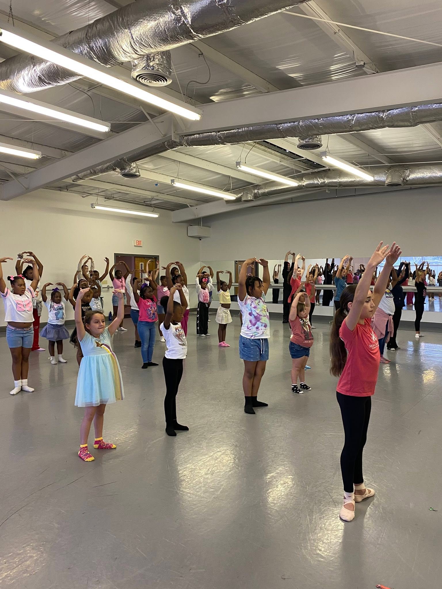 Club members participating in a Mobile Ballet class